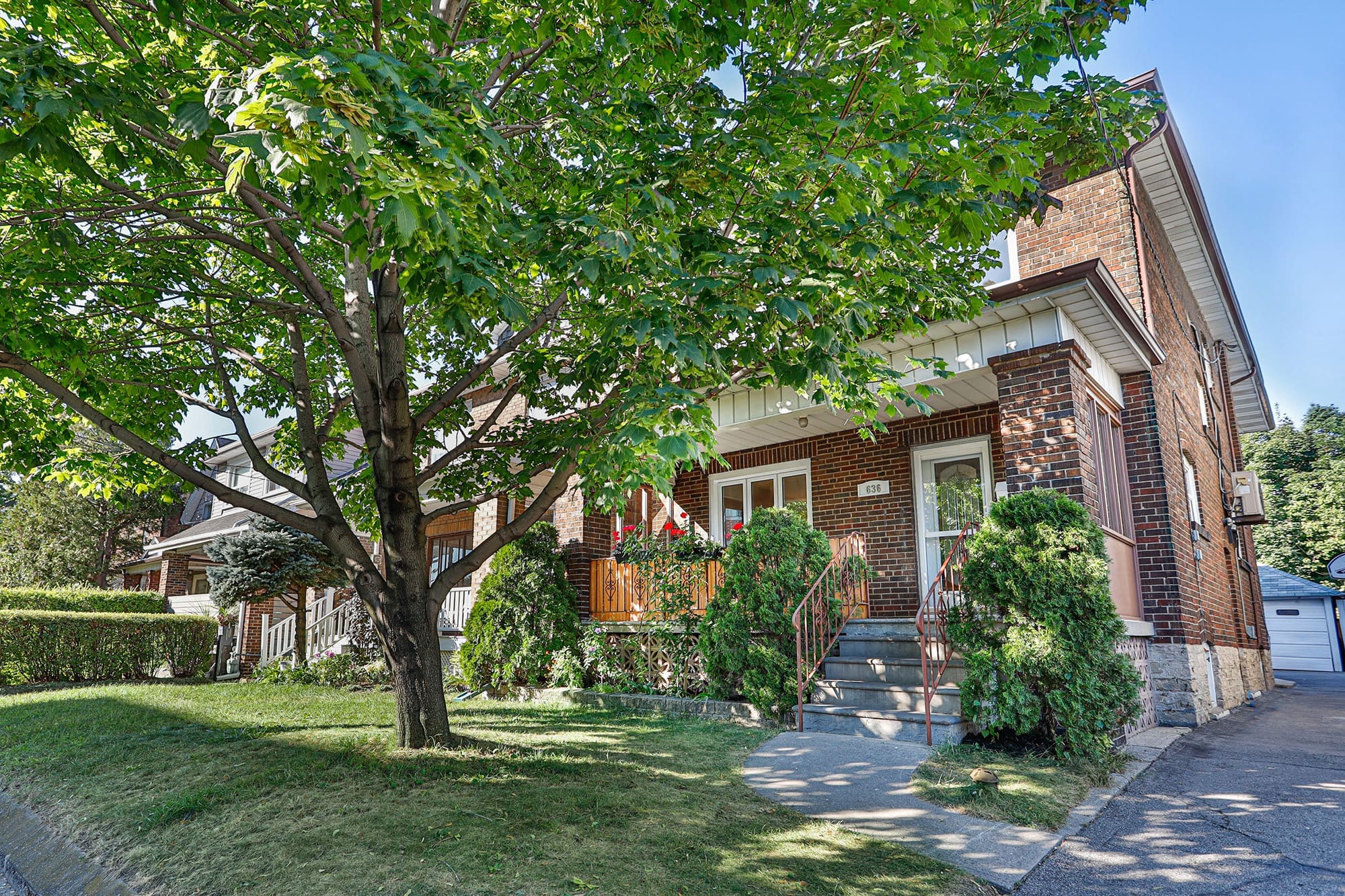 636 Runnymede Road Sidorova Inwood Team