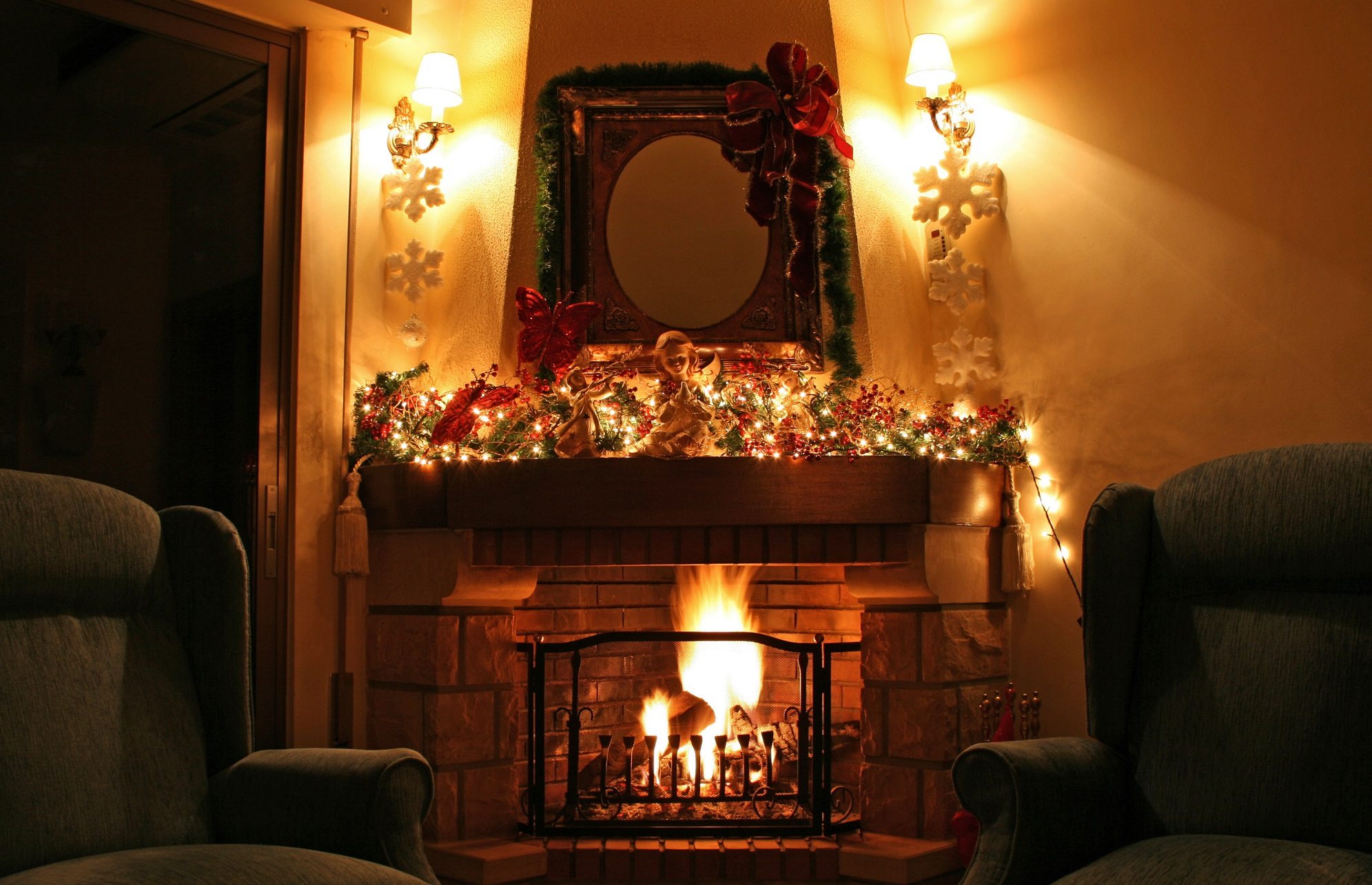 christmas_fireplace