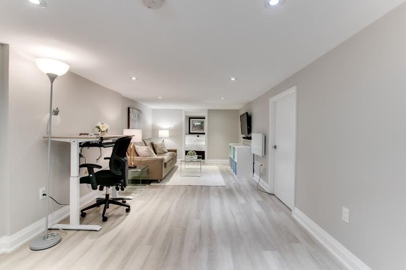 952 Runnymede Road Sidorova Inwood Team