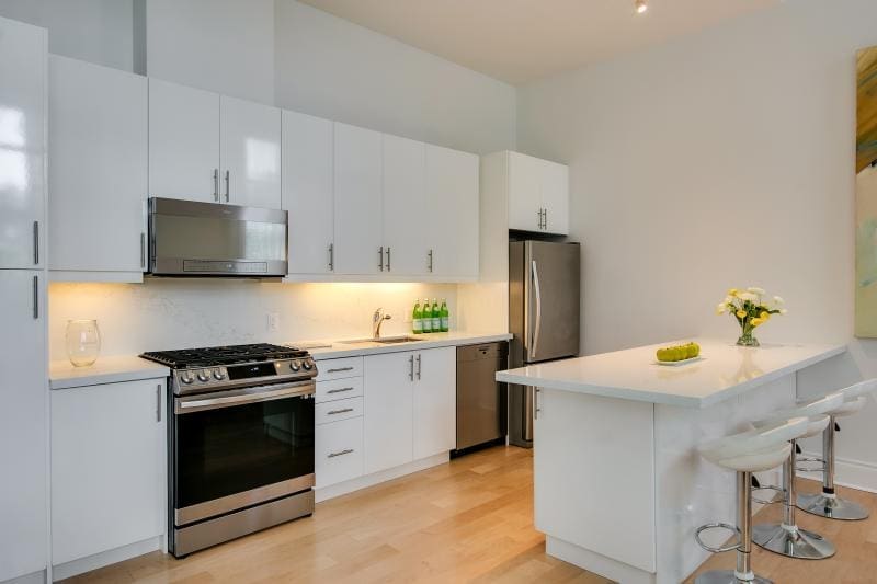 437 Roncesvalles Avenue 214 Sidorova Inwood Team