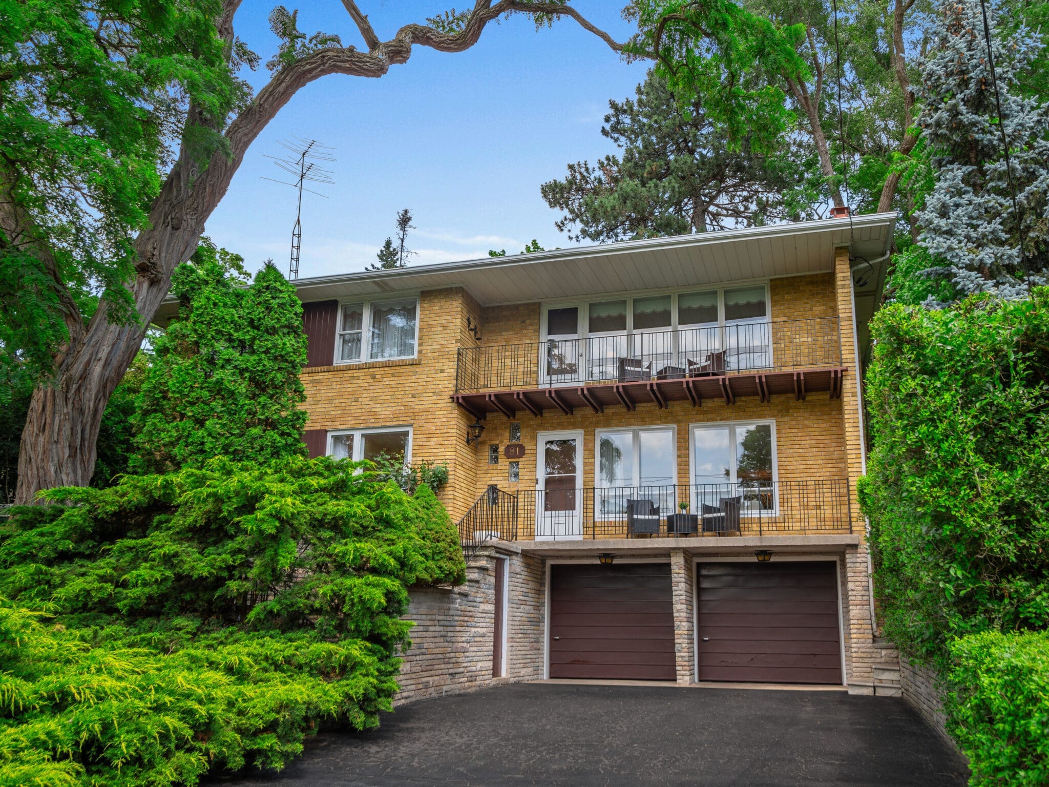 Sidorova Inwood Realty West Toronto Real Estate Agents